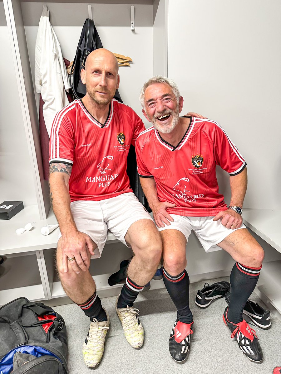 tadhgfleming_'s tweet image. HERE WE GO @FabrizioRomano ✅ Manchester United’s newest CB pairing 🤣🤝🏻
#YANITED #HereWeGo #ManchesterUnited #JaapStam