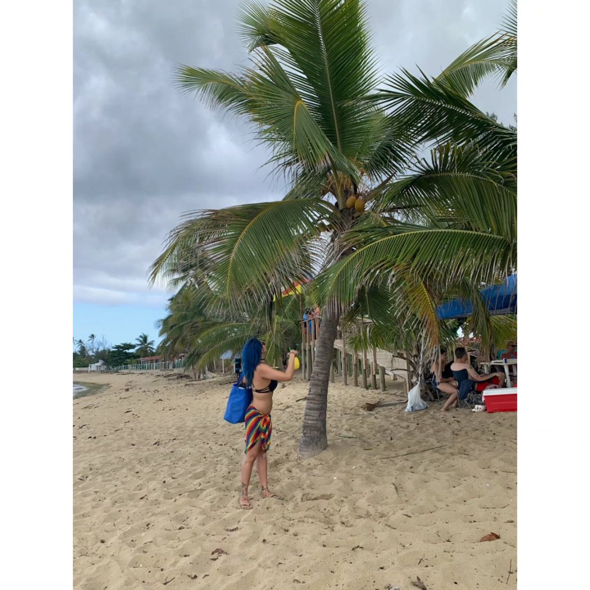 MarkaaLovesPink's tweet photo. 🌊 https://t.co/RX63tQsDp0