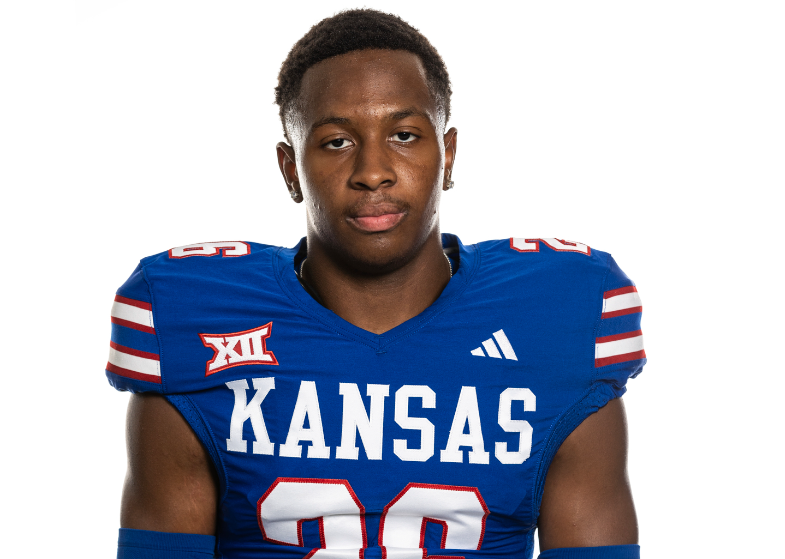 Jalen Todd was a four-star recruit when he arrived on campus in January. 

In seven months he's added 35 pounds and playing with confidence. #kufball

LINK:
kansas.rivals.com/news/jalen-tod…