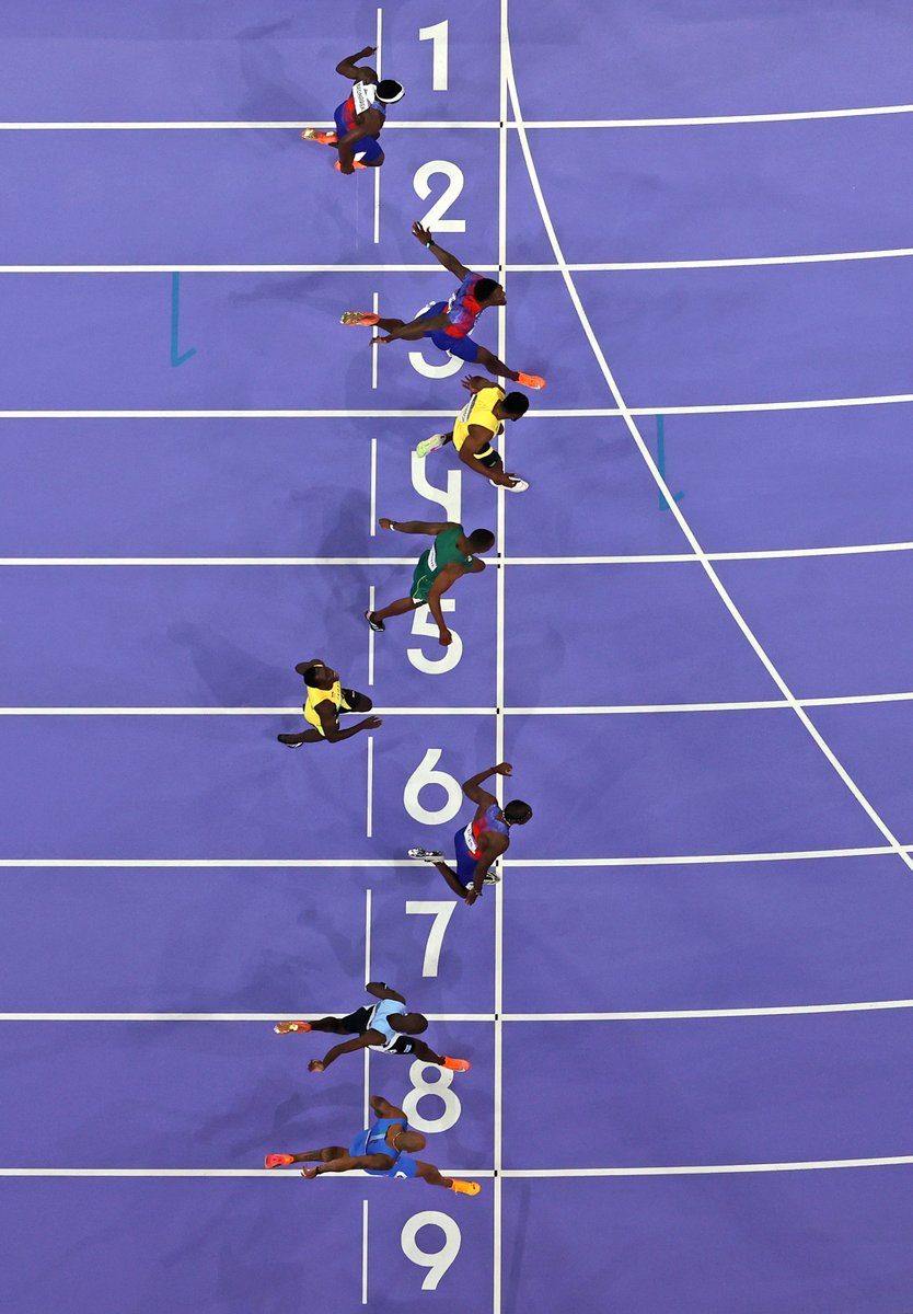 #Paris2024 | Según <a href="/WorldAthletics/">World Athletics</a>, por primera vez los ocho finalistas corrieron por debajo de los🔟 segundos. Muchos catalogan la final de los 100 metros de atletismo de París 2024 como la más pareja de todos los tiempos. 

📸 <a href="/juegosolimpicos/">Los Juegos Olímpicos</a>.