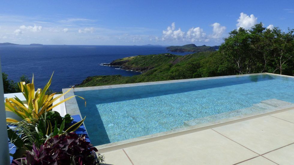 GrenadinesHome's tweet photo. #Bequia is so picturesque! 🇻🇨
You'll fall in love with the island as soon as you have a vacation here. 🥰
Perhaps you could be tempted to buy your own villa in stunning #StVincentAndTheGrenadines 👉 https://t.co/gcXYvmVfc6

#Travel #VisitSVG https://t.co/xJdd1ZpSaM