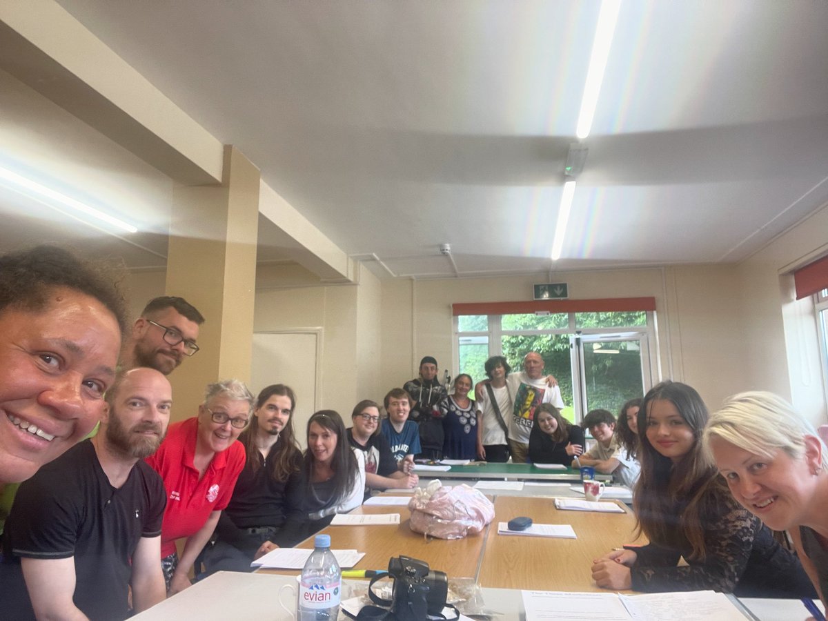 brixhamlaura's tweet photo. A fab first readthrough and meeting this afternoon for The Three Musketeers
So impressed with everyone. This is going to be a brilliant joyful show run
#theatre #theatrelife #brixhamtheatre #brixham #brixhamdevon #alexandredumas #rehearsal #behindthescenes #thethreemusketeers https://t.co/FS3nCcd2N4
