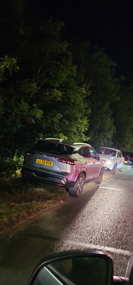zombieZmaj's tweet photo. @NationalBowl  thought the cones were put out to stop parking... to reduce the impact on residents?  

This is normally a 60mph road ... been on 2 different "detours" over 15 minutes and still not able to make it home to Furzton estate https://t.co/HXxGINfxXP