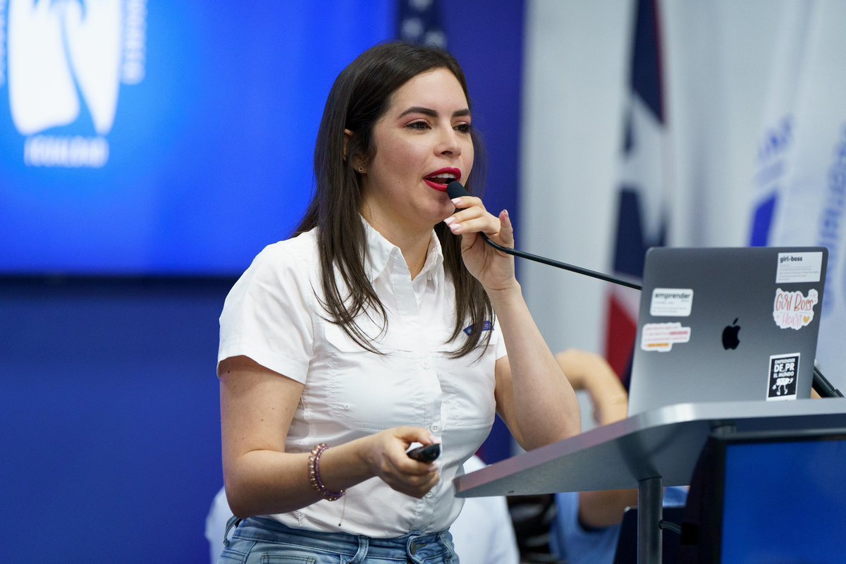 pnp_pr's tweet photo. Hoy, nuestro Directorio de la Juventud se reunió para delinear los trabajos y estrategias que ejecutaremos de cara a noviembre.
Con energía y determinación, estamos listos para llevar adelante nuestras metas y seguir construyendo un mejor futuro para todos. https://t.co/uGUGqBUGi6