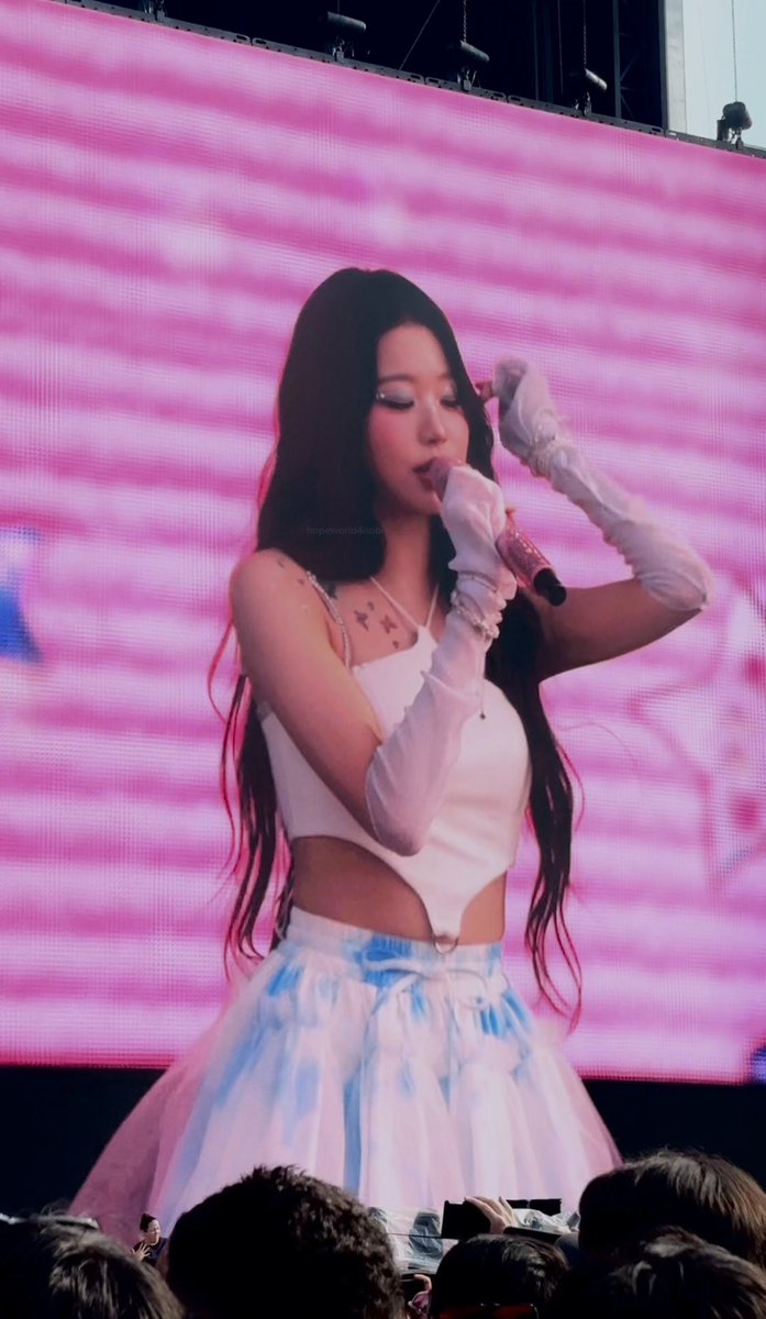 03082024 Wonyoung at Lollapalooza 🫶🏼
#wonyoung #WONYOUNG #ive #IVE #IVEpalooza