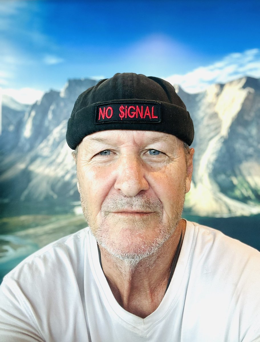 CinemaPerrier's tweet image. On the ferry to Newfoundland. ⚓️🚢🚴🏼 
#newfoundland #nosignal