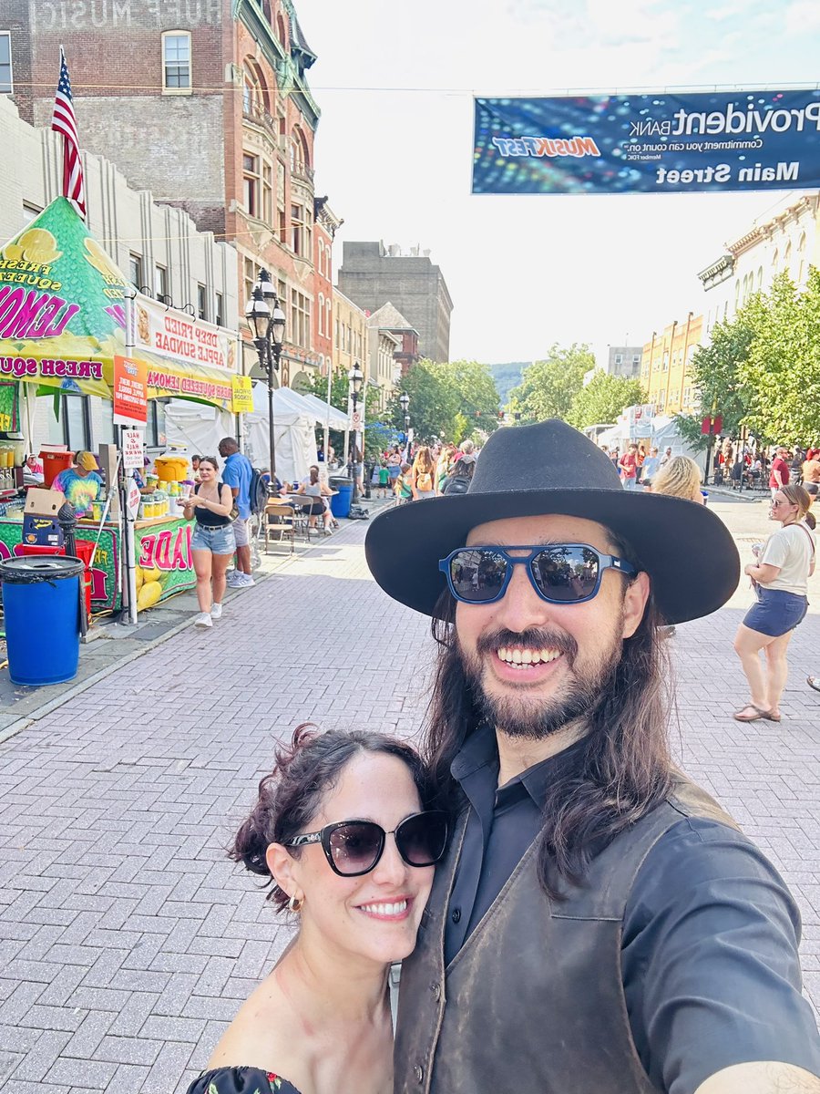 Had a blast today at <a href="/Musikfest/">Musikfest</a> with <a href="/SaraOntanedaMus/">Sara Ontaneda</a> . 
.
.
.
#FabioRojas #SaraOntaneda #rolandfamily #roland <a href="/ZildjianCompany/">Zildjian Company🌕</a> <a href="/VaterDrumsticks/">Vater Drumsticks</a> <a href="/RolandGlobal/">Roland</a>