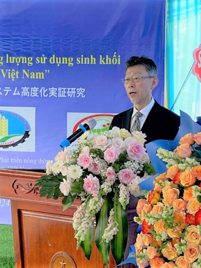 nedo_info's tweet image. 【トピックス📸】
ベトナムで #バイオマス を利用した「省エネ型エビ養殖統合システム」開所式に #NEDO 弓取理事が出席しました。バイオガスを燃料とした固体酸化物形燃料電池(#SOFC)を活用して発電するエビ養殖は日本発の取り組みとして初めてのケースとなります。
🔻詳細
nedo.go.jp/ugoki/ZZ_10130…