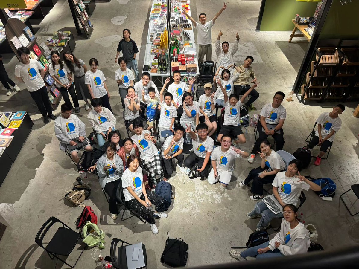 UNICEFChina's tweet photo. Last week, 26 adolescents aged 12-17 joined UNICEF’s ‘Our Cities, Through Our Eyes’ urban photography workshop in Jinan, Shandong province.

They captured the city through their lenses to share their stories &amp; perspectives on child-friendly urban planning. https://t.co/6GsLqptII8