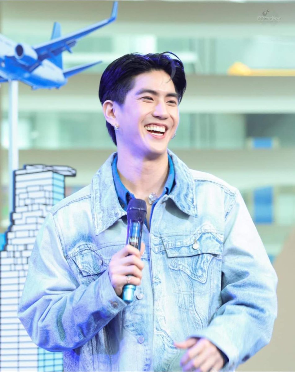 JimmySeaPeruFC's tweet photo. Recordando el evento café por el cumple de Sea este año 💙
Perú de verdad ama a JimmySea y deseamos que puedan venir a nuestro país 💜🇵🇪💙
@asiafightingpe
@ktown_pe
@studiopav_latam
@gmmtv

 #JimmySeaInPeru https://t.co/qZDDg9svQs