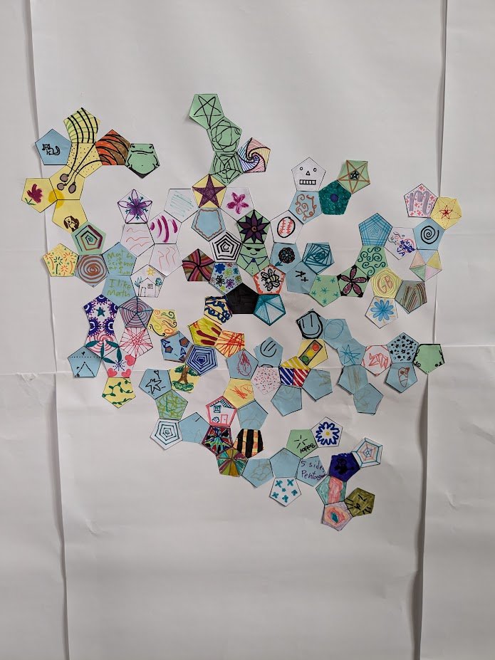 Dr. Martin Skrodzki (@msmathcomp) on Twitter photo Another activity this afternoon at the <a href="/BridgesMathart/">Bridges Math Art</a> conference: #family day. Hosted by the Science Museum of Virginia visitors can build card sculptures, wear tetrahedron-balloon hats, create their own #math balls to play with, or build an emerging artwork; among other things. Another activity this afternoon at the <a href="/BridgesMathart/">Bridges Math Art</a> conference: #family day. Hosted by the Science Museum of Virginia visitors can build card sculptures, wear tetrahedron-balloon hats, create their own #math balls to play with, or build an emerging artwork; among other things.