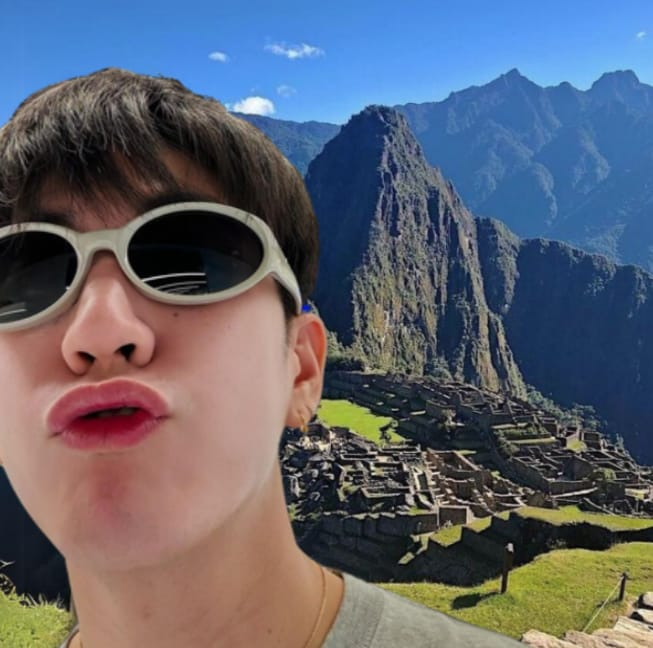 JimmySeaPeruFC's tweet photo. Manifestamos una selfie de Sea en Machu Picchu 😎📷
@asiafightingpe
@ktown_pe
@studiopav_latam
@gmmtv

#JimmySeaInPeru https://t.co/sIPCxo9meI