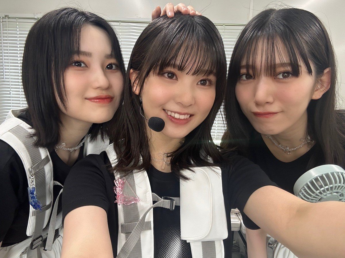 昨日の #rikoblog にて #的野美青 さんとの写真が載っています！ 是非