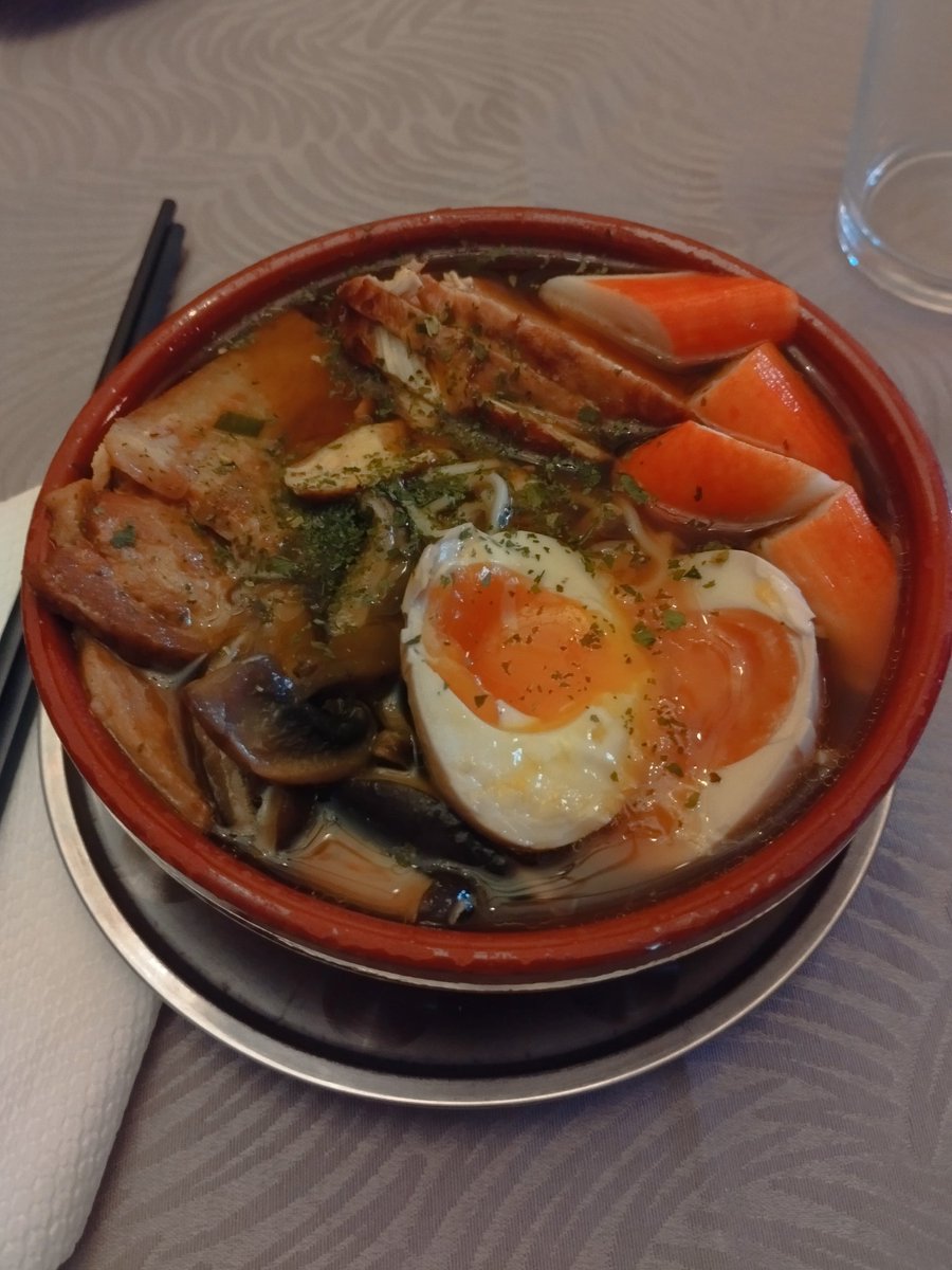 afkamor's tweet photo. El ramen de mi suegro, de locos 😍 https://t.co/WudSjCijvg