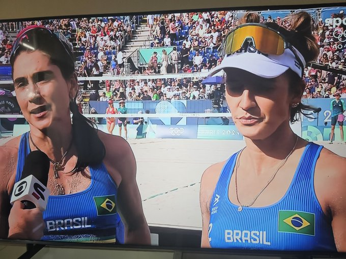 BrazilenDireita's tweet photo. Aguardando a #CarolSolberg soltar um 'fora Bolsonaro', mas parece que não vai dá, né?
#OlimpiadasParis2024 https://t.co/ByHYtpCm15