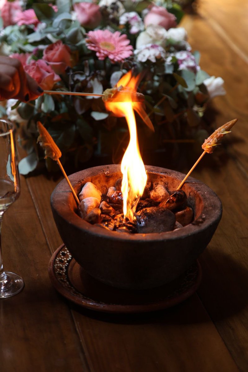 FoodandTravelMX's tweet photo. No puedes irte de #Tlaxcala sin comer en #Mexko, restaurante a cargo del chef Iván Fernando Del Razo.
Aquí encontrarás platillos regionales llevados al siguiente nivel, con técnicas autóctonas y contemporáneas. Los fines de semana, productores locales forman parte del icónico brunch.