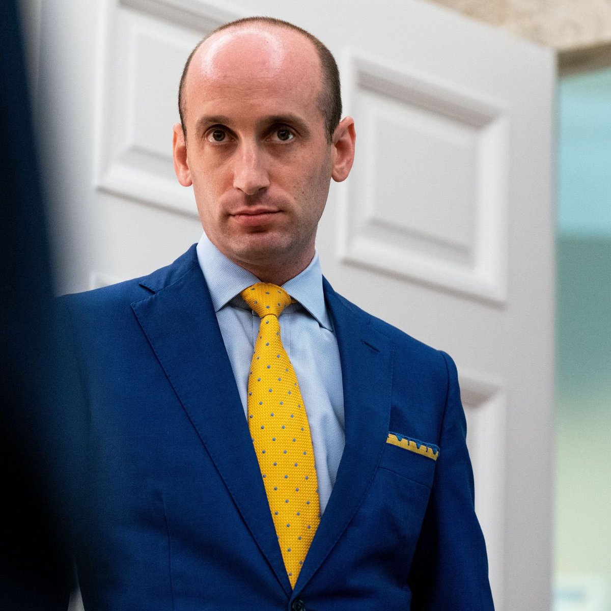 EastEndJoe's tweet photo. Am I the only one who gets a “I bet he has someone chained up in his basement” feeling from @StephenM?? https://t.co/Dv4s8um5Zb