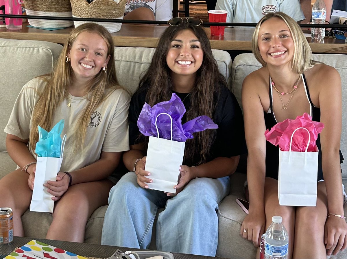 We are going to miss our seniors, but we know they’re going to do great things. Congrats <a href="/harperellis2024/">Harper Ellis</a> <a href="/MayaAlvarez2024/">Maya Alvarez</a> <a href="/AvaLomelin/">Ava Lomelin</a>