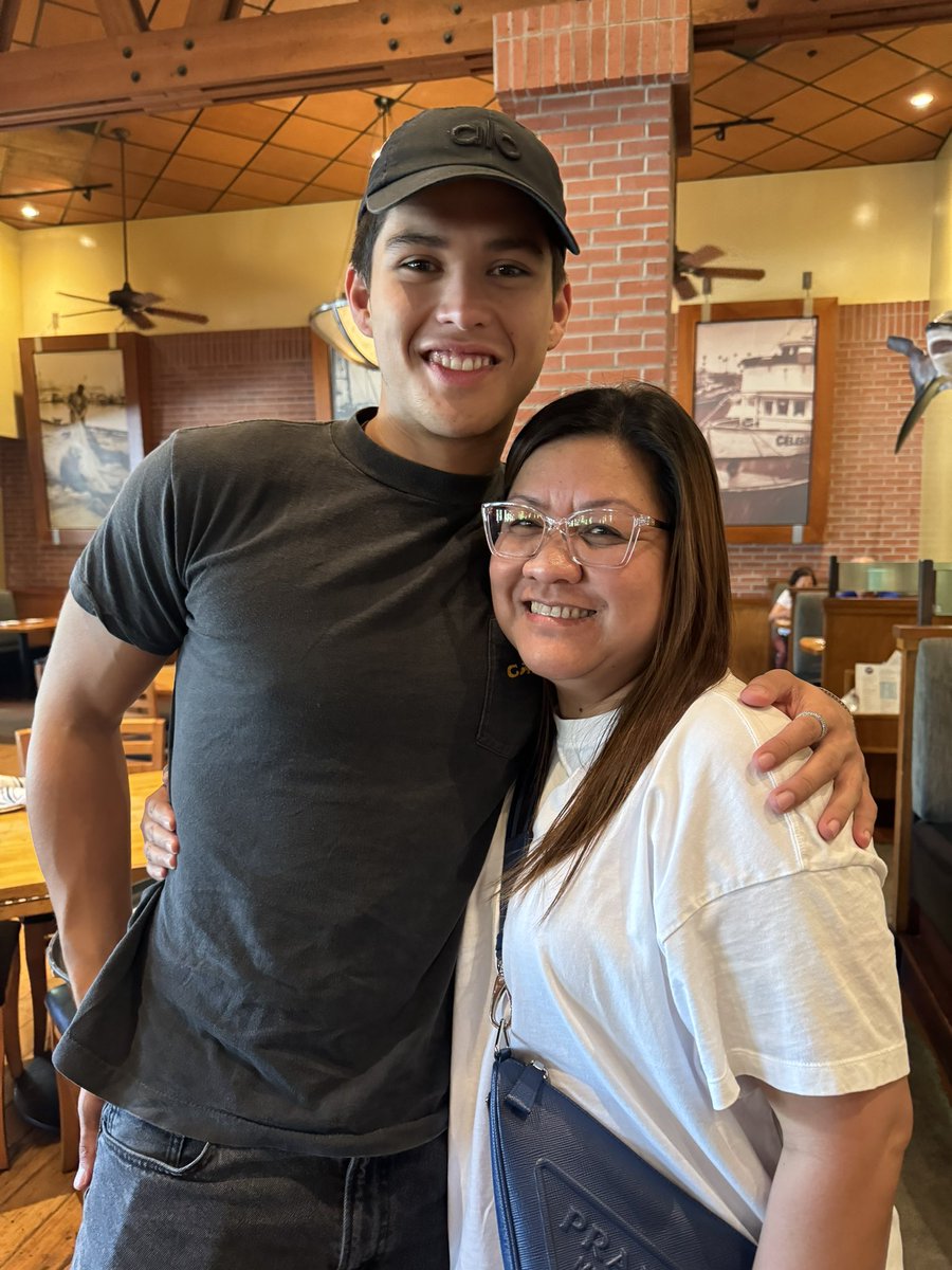 MamaPia (@piamaureen3) on Twitter photo This kid is amazing, very respectful, and you wouldn't feel like you're with a celebrity when you're with him because he knows how to interact with people and doesn't have any hint of arrogance. You can tell his parents raised him well <a href="/kyle_echarri/">Kyle Echarri</a> ❤️💕 This kid is amazing, very respectful, and you wouldn't feel like you're with a celebrity when you're with him because he knows how to interact with people and doesn't have any hint of arrogance. You can tell his parents raised him well <a href="/kyle_echarri/">Kyle Echarri</a> ❤️💕