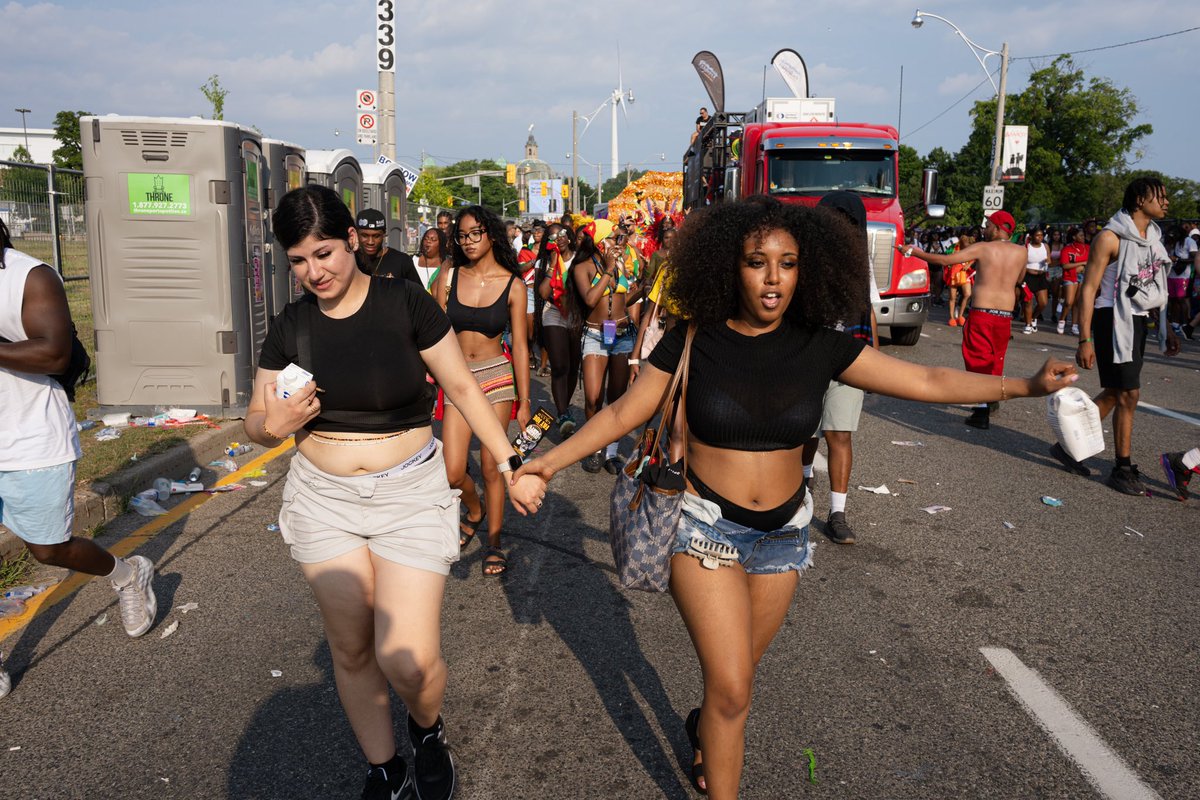 BWhitmorePhoto's tweet photo. Toronto Caribbean Carnival 2024 (Part 2 of 2)
.
.
.
.
#toronto #torontophotographer #streetphotography #photography #city #urban #torontostreetphotography #snap_street #snap_community #snap_people #verotography #verostreet #pictas #podium #people #event #parade #culture #celebration #festival #Street #snap_world #snap_canada #citylife #torontophotos #carnival #caribbean #jumpup #caribana #torontocaribbeancarnival