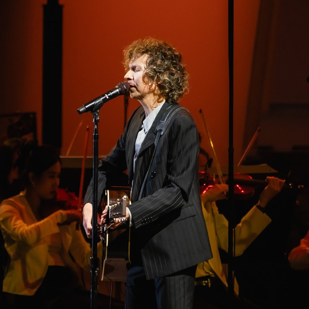 beckpics's tweet photo. Live @ Hollywood Bowl (2024) https://t.co/OVJrdb82mP