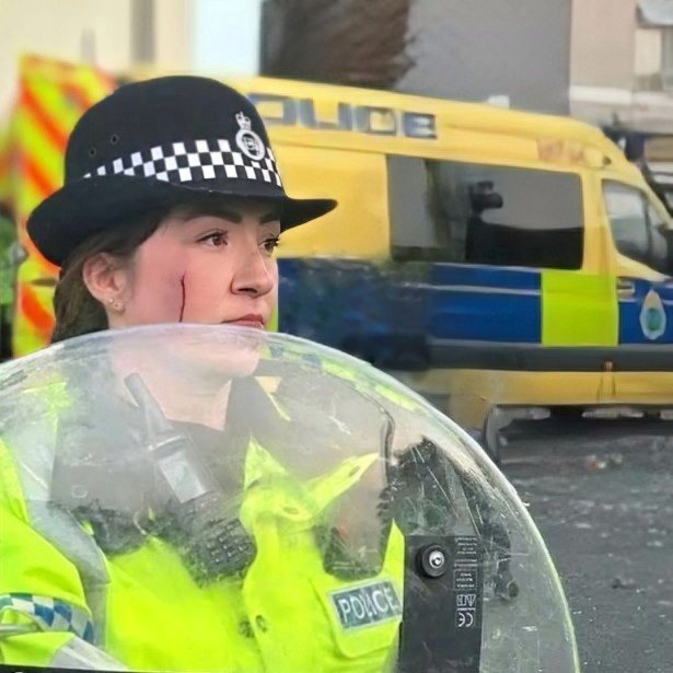 Windy_London's tweet image. Let's #pray for police and emergency services attempting to restore peace to our streets

Let's #pray for leaders to have wisdom

Let's be "salt and light" in our communities, ministers of reconciliation and pray for the peace of our cities

Lord have mercy on us!
#prayforlondon