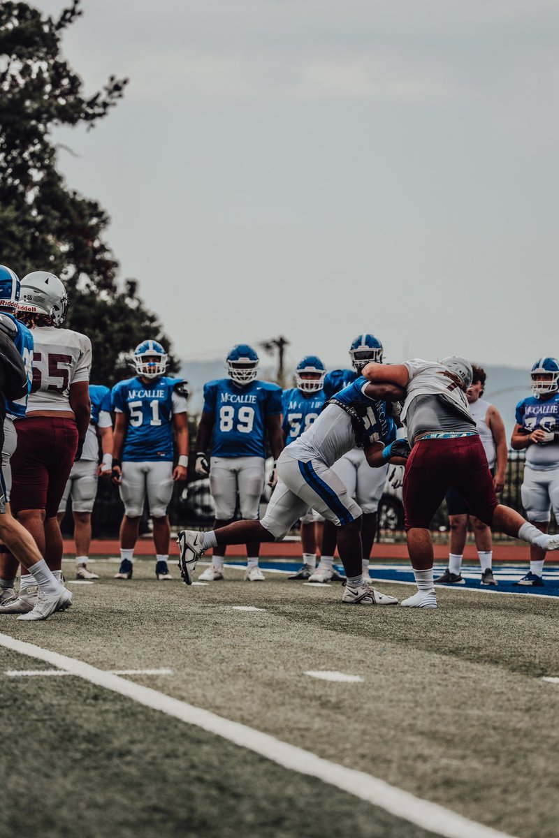 ColtonM7200's tweet photo. Some pics from the McCallie scrimmage! @KyliDanielle @alcoafootball https://t.co/nFm7GDjN79