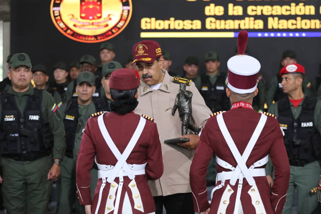ElioEstrada18's tweet image. #4Ago || Con la presencia de nuestro Presidente y Comandante en Jefe de la FANB @NicolasMaduro, el Alto Mando Militar y los dignos Centinelas de la Patria, celebramos el acto con motivo del 87º Aniversario de la benemérita y cohesionada Guardia Nacional Bolivariana.…