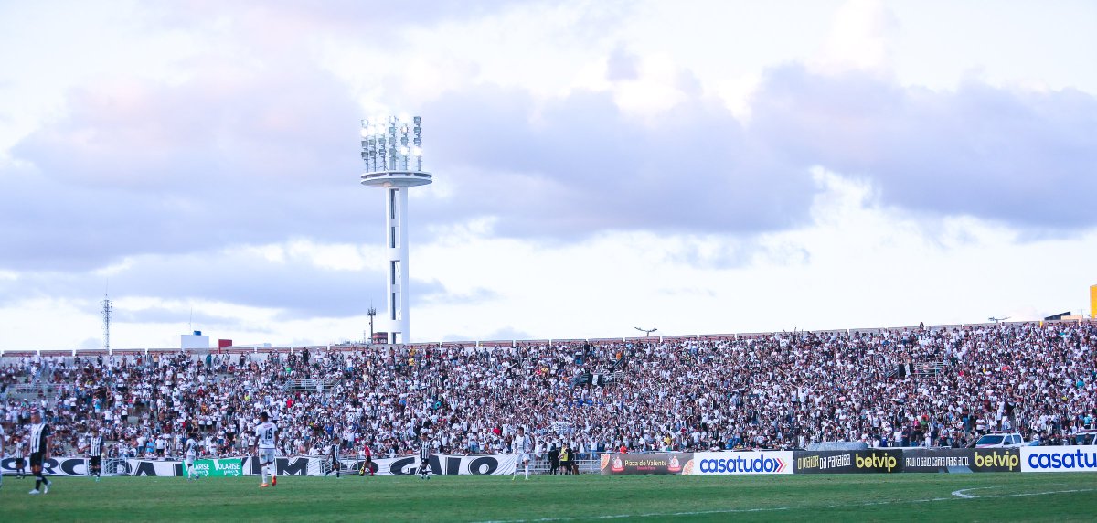 rafacostapb's tweet photo. Treze 3 x 0 Asa de Arapiraca
Público: 9.760
Renda: R$ 249.615,00

📸 Rafael Costa https://t.co/NWM7ggQ5Qj