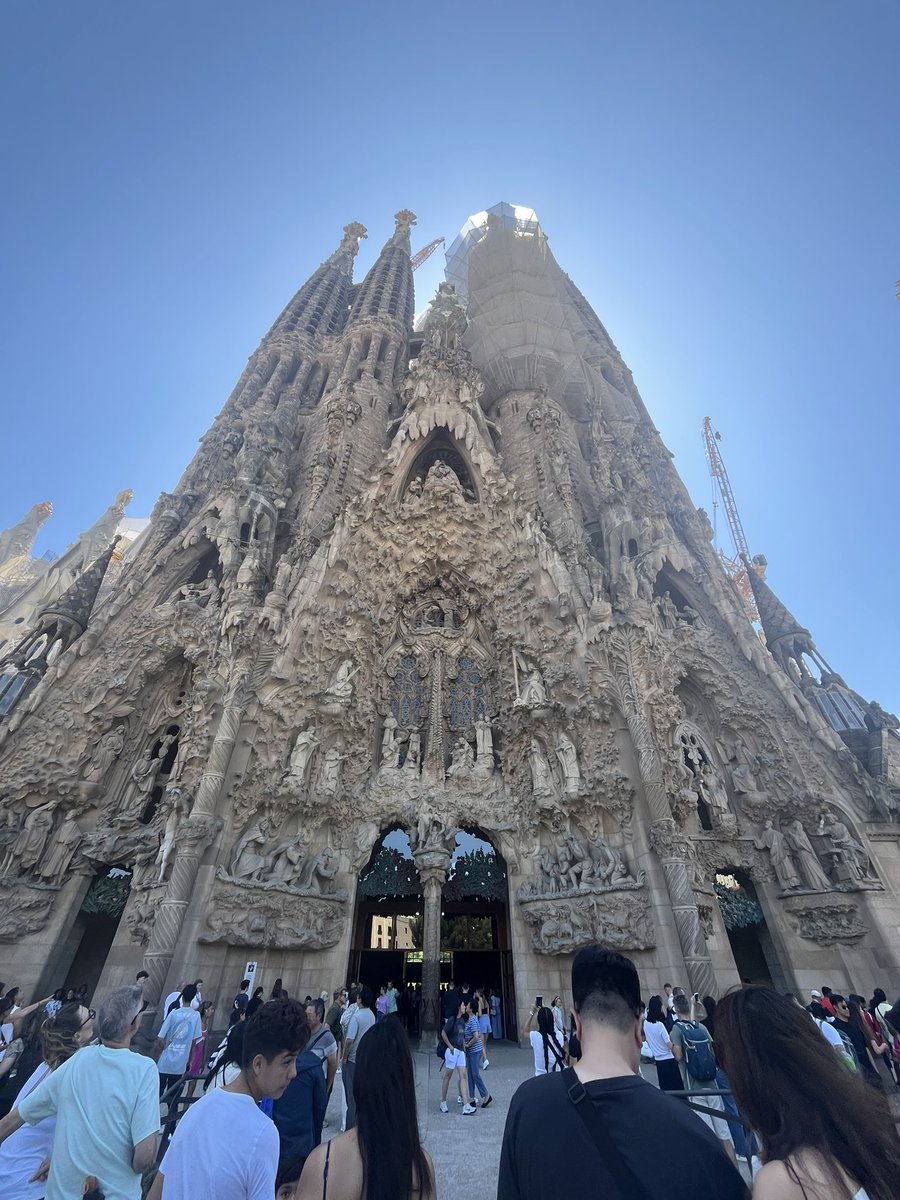 a_andersonwi's tweet photo. Honeymoon 🧵

Barcelona -> Cannes -> Pisa -> Florence https://t.co/jK7F0gvLAw