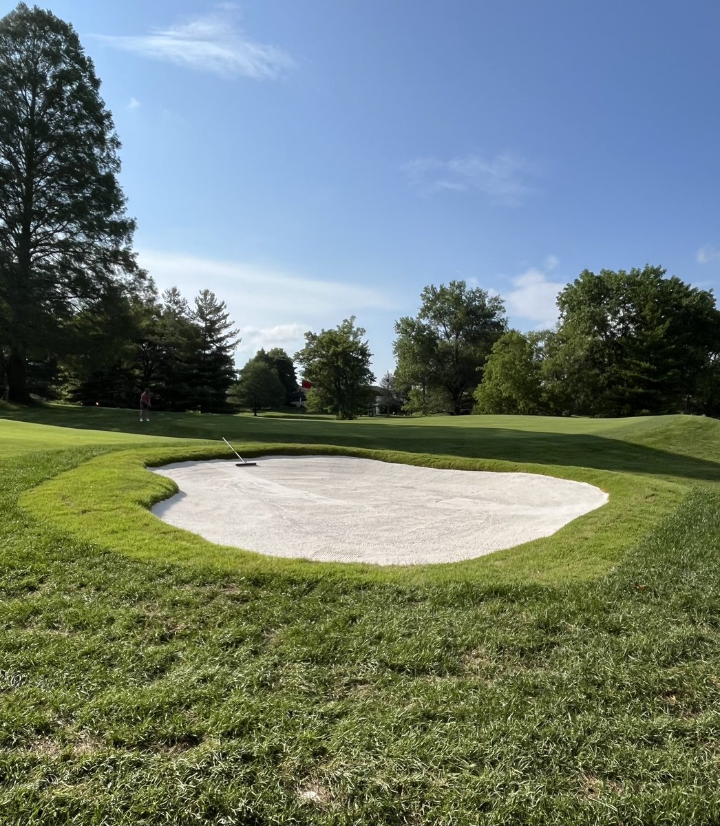ntjturf's tweet photo. A demonstration bunker can be a very helpful decision making tool before committing to a full course renovation. #doitwell #doitonce https://t.co/mJOyDf4wyc