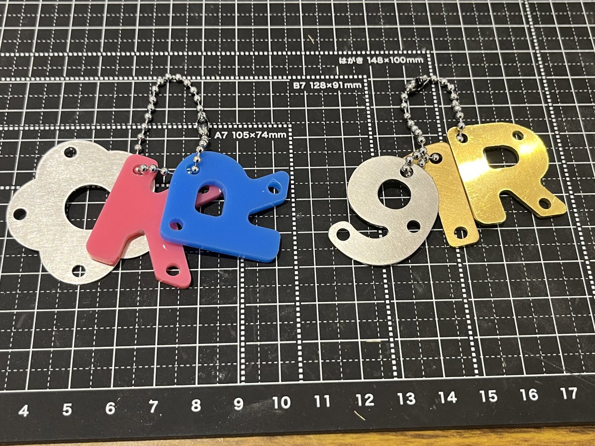 sanpai_ishida's tweet image. おはようございます☀

＼🎀オリジナルキーホルダー作成🎀／

昨日は株式会社マエダさん(@maeda_sns )のワークショップに参加しました🤖
左が私で右が息子くん👩🏻👦🏻
可愛すぎる🥹💓

今週頑張ればお盆休み❤️
今日も1日ご安全に🦺！

#企業公式相互フォロー
#川口市 #産廃 #ISHIDA #ishida