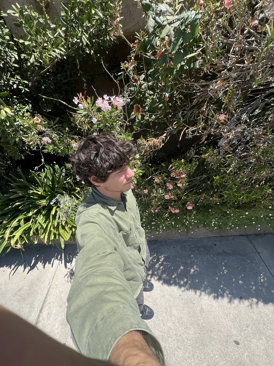 wallowsmusic's tweet photo. It’s our last day at home before leaving for tour… https://t.co/7tLAgXneBT