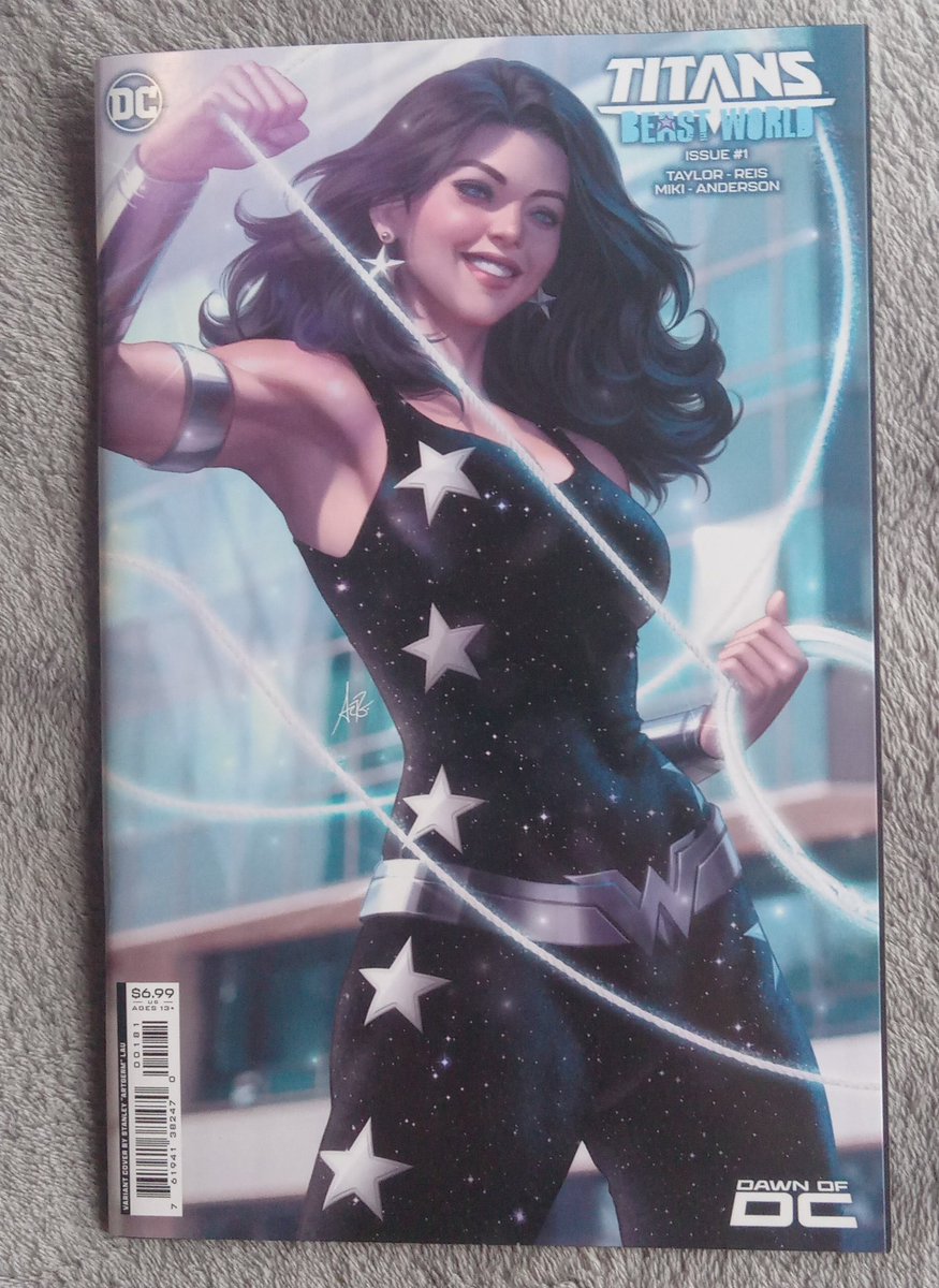 GodsGodNoGods's tweet photo. π Once I move into my new home this weekend I'm gonna hang these #WonderFam Variant covers by George Perez (its a foil so TECHNICALLY), @TotinoTedesco, @Artgerm, & C Taj π
#YaraFlor
@DCWonderWoman
#DonnaTroy - #WonderGirl
@DCOfficial
#QueenNubia
#WonderWoman
#AmazonsAttack https://t.co/8iGUGlw38l