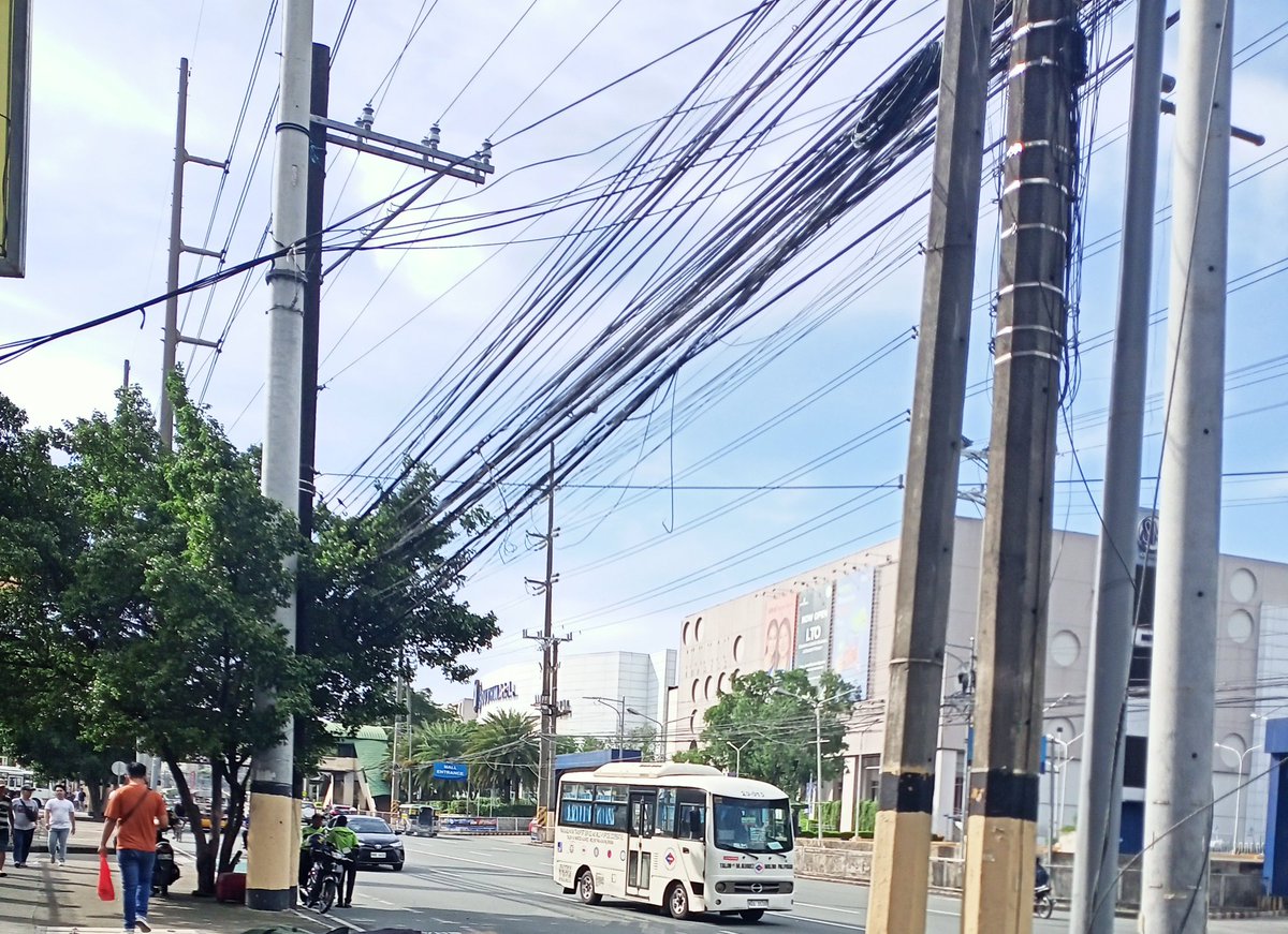 daichiiiii4's tweet photo. near SM southmall. arat fun?

#alterlaspinas #altersouth https://t.co/gHfQ5J3w8V