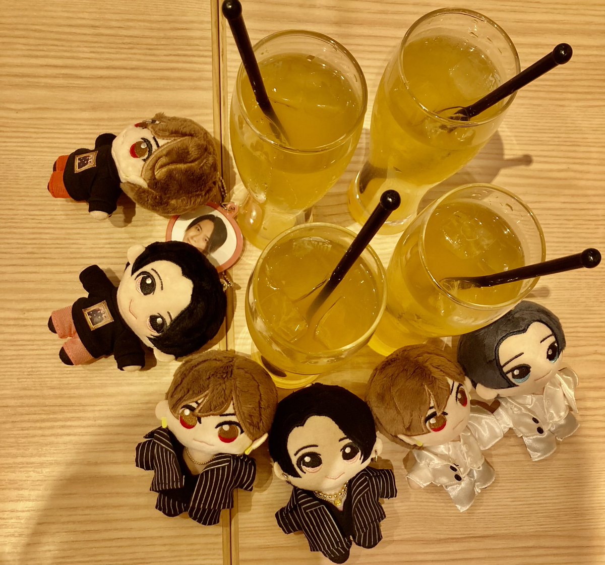 kiku14715001's tweet image. 京都3公演、観劇しました。
A.B.C-Zと出会ってからコンサート以外に舞台、劇場にも行くようになった演劇初心者
の私ですが色んな作品と出会い今回また新
しい世界が知れて幸せです💖
#SLEUTH 素敵な舞台ありがとうございました💐
#升毅 さん
#戸塚祥太 さん