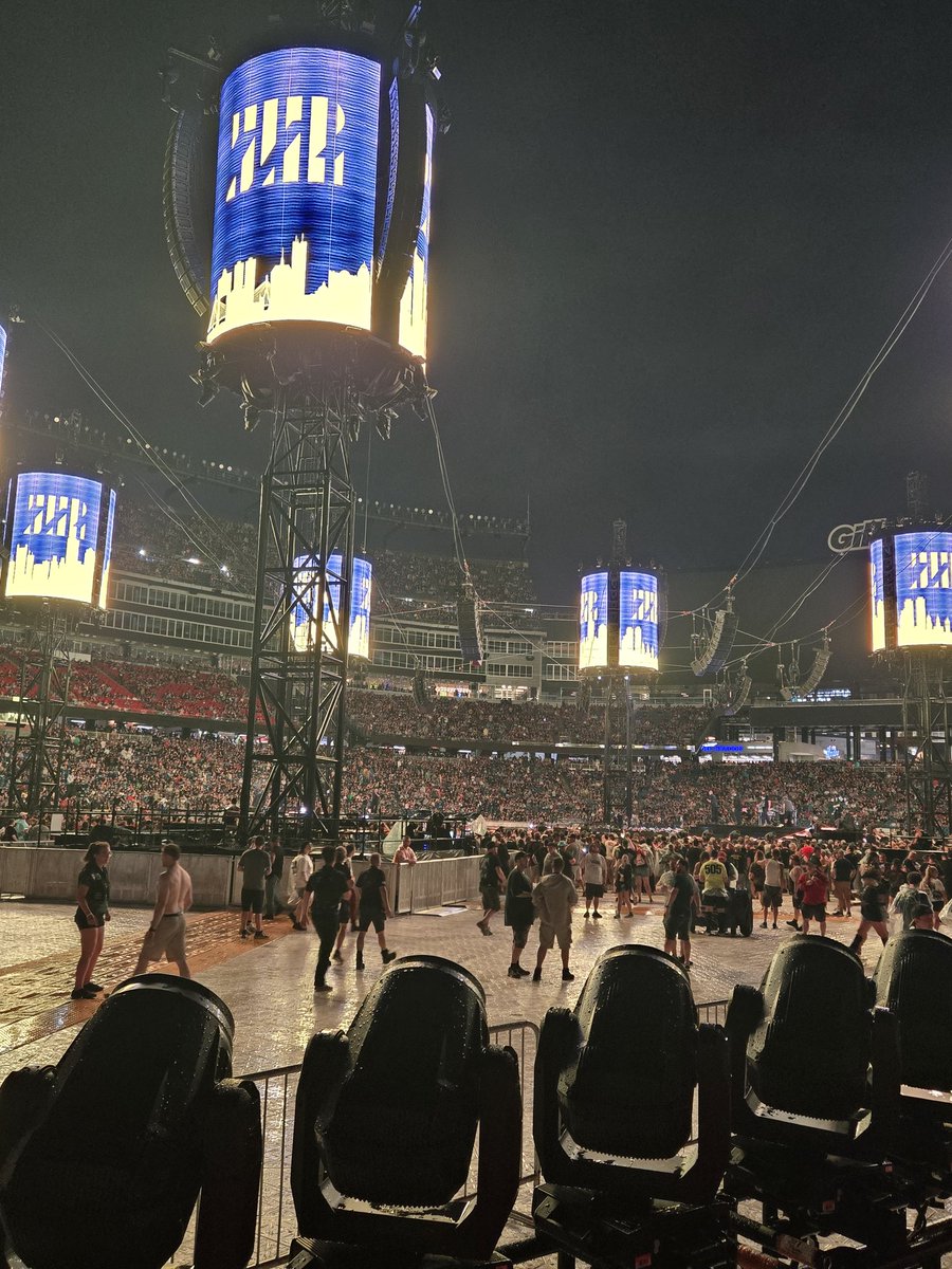 DeadmanRyan's tweet photo. @Metallica night 2 here at @GilletteStadium no rain will stop us #M72Foxborough #metallica #metontour https://t.co/bkZsb8Z8Yh