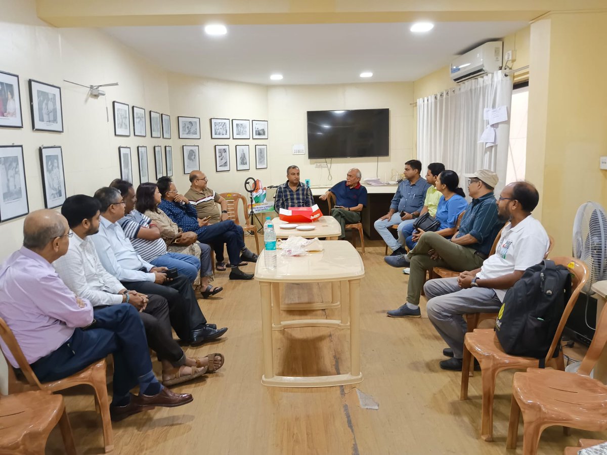 ghoshc's tweet image. Some West Bengal AIPC members assembled at the state Congress HQ Bidhan Bhawan to celebrate the 7th anniversary of the AIPC foundation. It was also an opportunity to discuss the way forward.
@ProfCong @ProfCongWB @INCWestBengal @pravchak