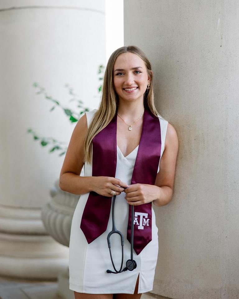 That’s a wrap! This week Lauren earns her Bachelor of Science in Nursing! Hard work pays off!