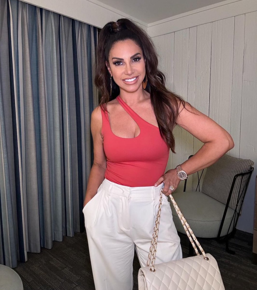 Jacqueline Susann - Wikipedia, image size:1065x1200