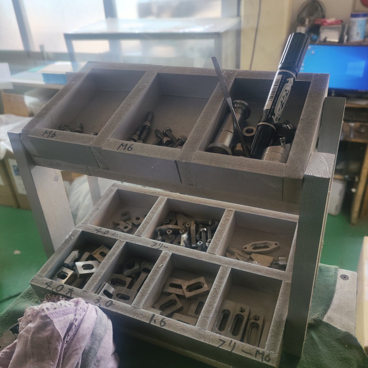partsseiko8282's tweet photo. いろいろやってます😅
立ち上げも、量産の計画もいろんな方のいろんな試作も🤤🤤🤤
今週末から夏休みなんですけど〜🤣
おはよ〜三郷市!
頑張りますー💪💪
今日は営業日です!🎉 https://t.co/s1HU0HwKOl