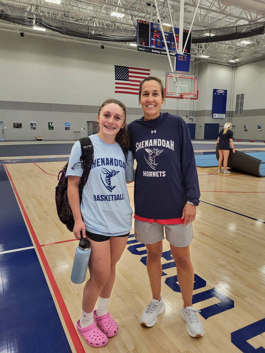 HayleySheroky's tweet photo. I had a great time and experience at Shenandoah University for their elite camp today! I really enjoyed the competitive and positive atmosphere. Thank you, Coaches! @SUHornetsWBB @CoachKraftSU @sideline_cancer https://t.co/MS5MyBFUl4