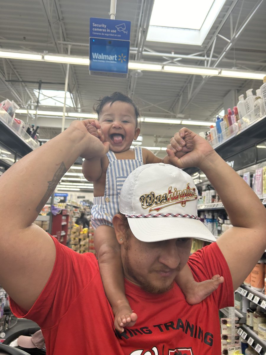 MikelyMerchan's tweet image. Diossss como no enamorarme de ti 😍