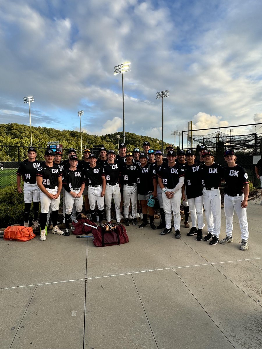 ParKKKKKerHayes's tweet photo. Thanks again @PrepBaseballOK and @PBRHood for the nice write-up and a great weekend in LakePoint with some great dudes. The exposure was amazing. Unbelievable how many coaches/scouts were there. This event definitely lived up to the hype. Can’t wait to get back to the grind! https://t.co/2McdX0uX79