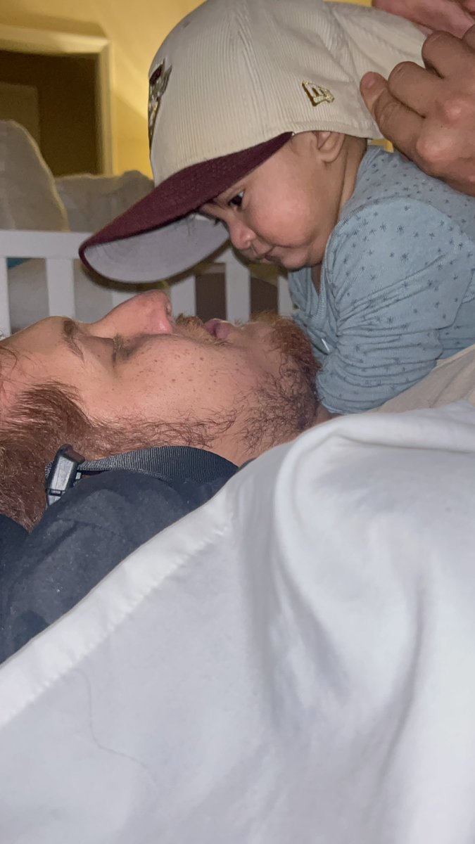 MikelyMerchan's tweet image. Amo mucho esta foto 😍