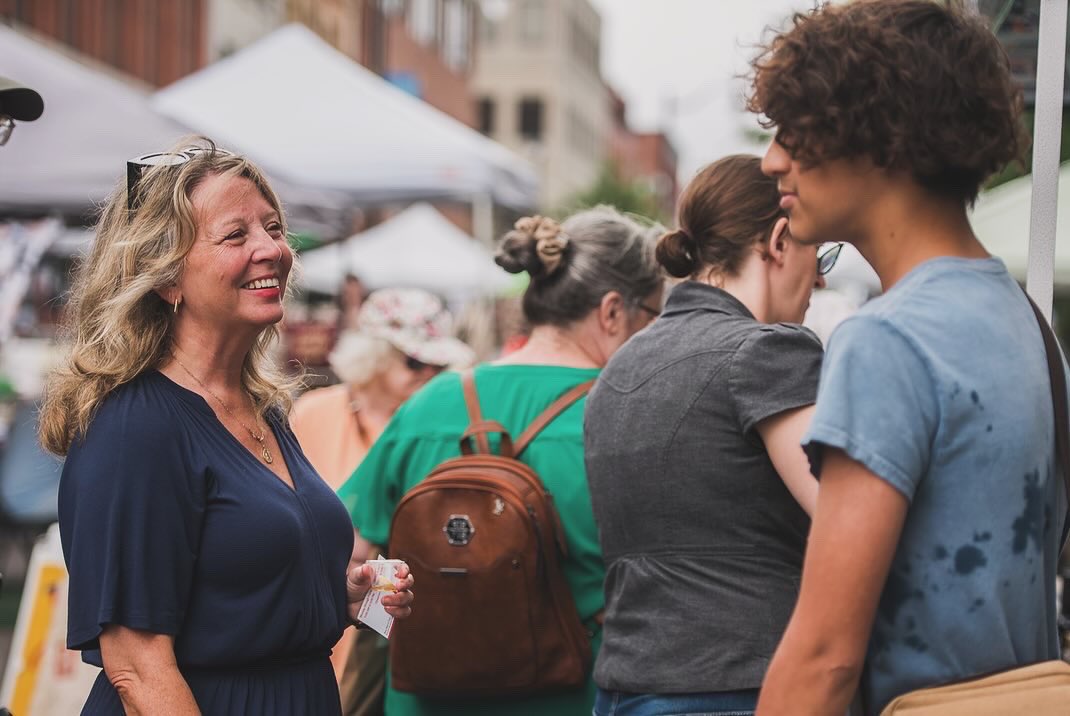 Always great to see <a href="/MaritStiles/">Marit Stiles</a> when she visits Kingston! 📸