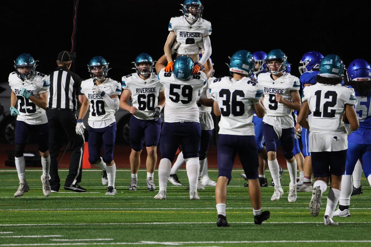 We are looking to add a couple coaches to our staff here at <a href="/ARFOOTBALL1/">AR FOOTBALL</a> . 

Coaches will serve as position coaches for the entire team but geared towards JV with team periods/games. All interested please reach out via dm or email (gherd@auburn.wednet.edu) 

RB Coach
DB Coach