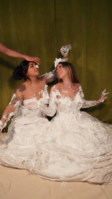 Watch Audrey's leaked NSFW photo on TwXstars