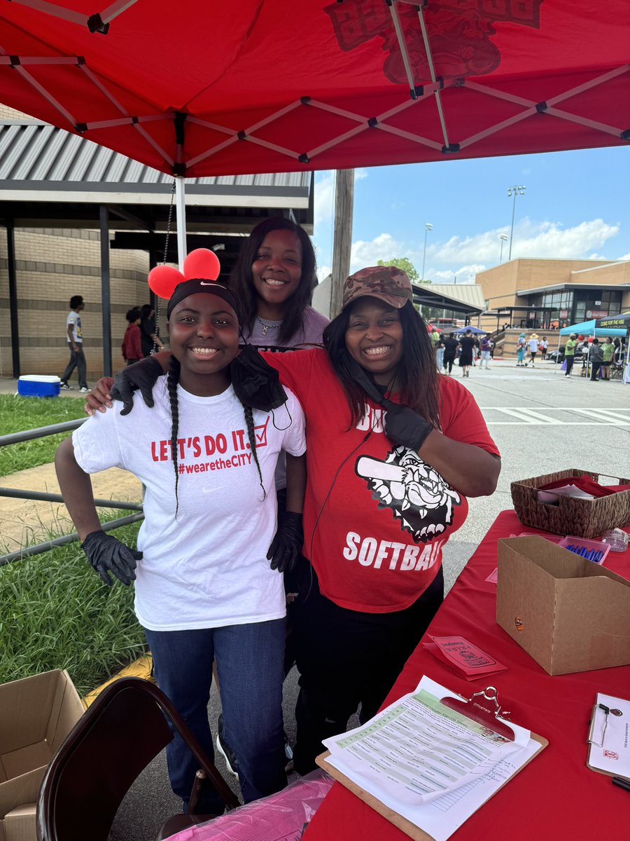 “The City” Cares (@tricitieshssafe) on Twitter photo Back to School Jamboree 2024- We are ready to welcome our students into the building for another Amazing year! Thank you to our staff, partners, and families for an awesome event. We’re READY! <a href="/Tri_CitiesHigh/">Tri-CitiesBulldogs</a> <a href="/DrGorham/">Amanda Gorham</a> <a href="/jasonjstamper/">Jason Stamper, EdD</a> <a href="/FultonCoSchools/">FultonCountySchools</a> Back to School Jamboree 2024- We are ready to welcome our students into the building for another Amazing year! Thank you to our staff, partners, and families for an awesome event. We’re READY! <a href="/Tri_CitiesHigh/">Tri-CitiesBulldogs</a> <a href="/DrGorham/">Amanda Gorham</a> <a href="/jasonjstamper/">Jason Stamper, EdD</a> <a href="/FultonCoSchools/">FultonCountySchools</a>