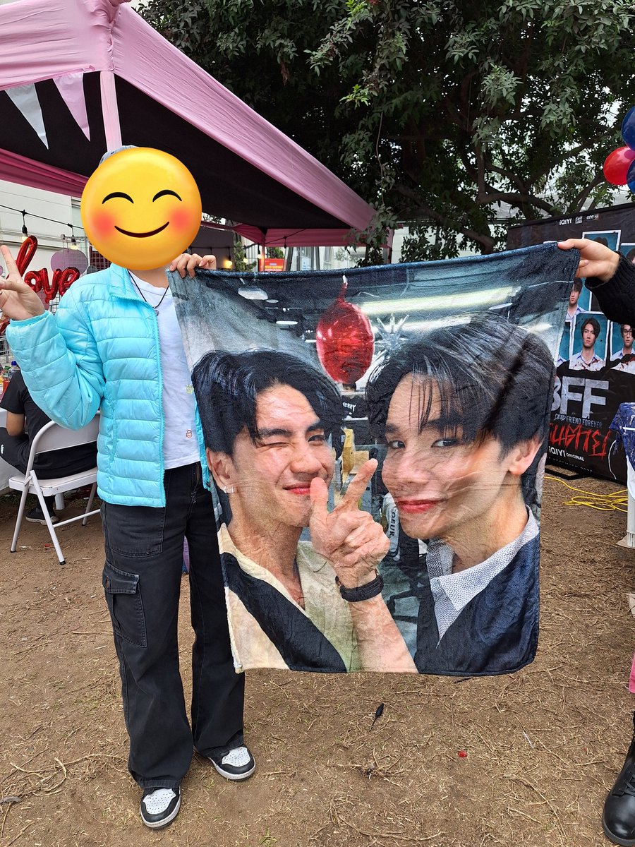 Dianita95_17's tweet photo. NomNoms 🇵🇪🇵🇪🇵🇪 siempre presentes 🫶🏻✨💪🏻🇵🇪🌟🥳
@asiafightingpe
@ktown_pe
@studiopav_latam

#JimmySeaInPeru https://t.co/wtxI62hC8b